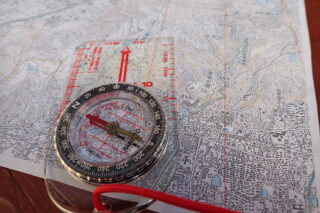 【参加者募集中（先着順）】2月15日　企画トレッキング「はじめての地図読み」(机上講座のあと実践）